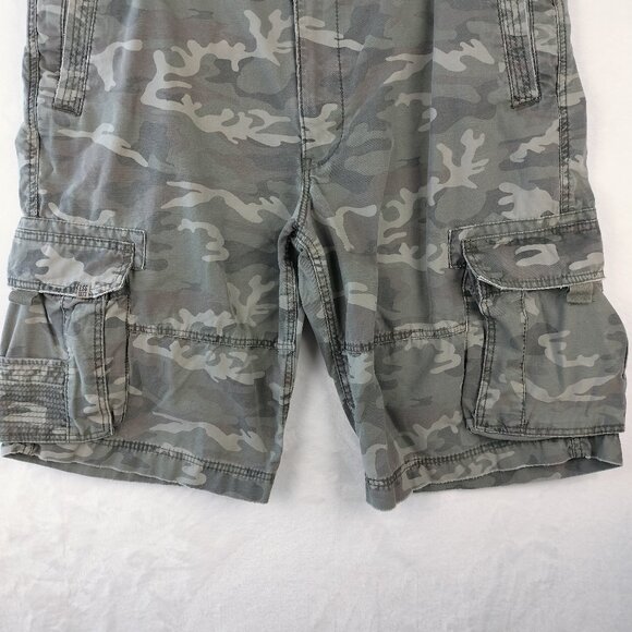 Levis Mens Camoflauge Cargo Shorts Size 40 Green Baggy Military Hunting Gorpcore - Picture 3 of 13